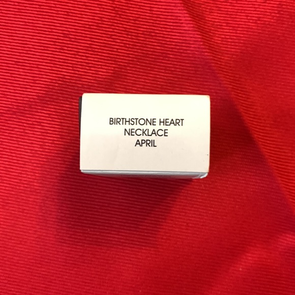 Avon Birthstone Heart Necklace April - Picture 4 of 6